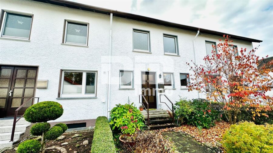 (R)eserviert!Gepflegtes Einfamilienhaus mit Terrasse, Balkon und schönem Gartenbereich - IMG_2113